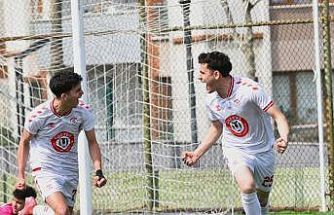 Yunusemre Belediyespor üst üste üçüncü kez şampiyon