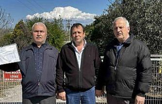 10 yıldır ödenmeyen süt paraları için fabrika önünde toplandılar