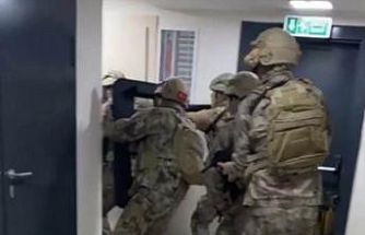 15 yıl hapis cezasıyla aranıyordu: Sahte avukat kimlikleriyle yakalandı