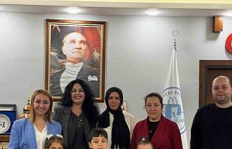 23 Nisan’da makam çocuklara devredildi