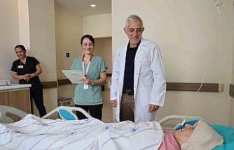 61 yaşındaki beyin cerrahı, maraton koşusunda uluslararası ödül kazandı