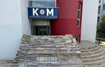 Adana’da 127 bin paket kaçak sigara ele geçirildi