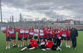 Ağrı Spor Lisesi Kız Futbol Takımı Türkiye finallerine yükseldi