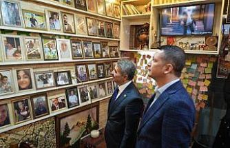 AK Parti heyetinden Gölbaşı Caddesi’nde esnaf ziyareti