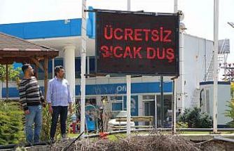 Akaryakıt istasyonundan ücretsiz sıcak duş