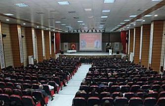 "Akif’in Diliyle Çanakkale" konulu konferans düzenlendi