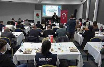 Amasya Valiliği’nden şehirdeki içerik üreticilerine ’bilinçli içerik’ semineri