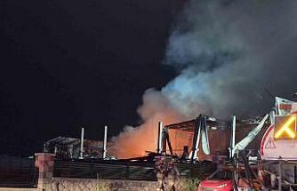 Ankara’da bir ilaç fabrikası çıkan yangın sonrası kullanılamaz hale geldi