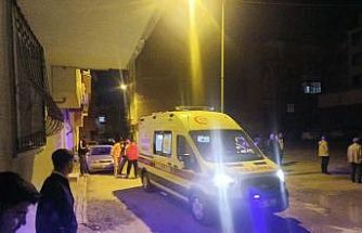 Araç içerisinde yanıcı madde alev aldı: 3 yaralı