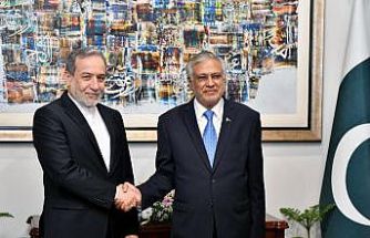 Arakçi, Pakistanlı mevkidaşı Dar ve Pakistan Genelkurmay Başkanı Munir ile görüştü