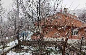 Ardahan yine karla kaplandı