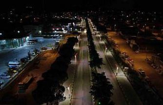 Ay-yıldızlı ışıklar Demirci’yi aydınlattı