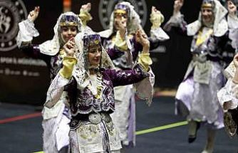 Aydın Büyükşehir Belediyesi Halk Oyunları ekibinden birincilik