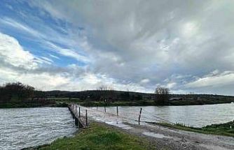 Ayvacık’ta şiddetli yağış etkili oldu