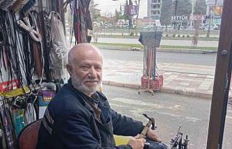 Baba mesleğini 45 yıldır sürdüren ustadan gençlere ‘meslek öğrenin’ tavsiyesi