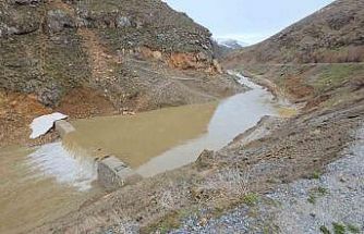 Bahçesaray’da su taşkını tehlikesi