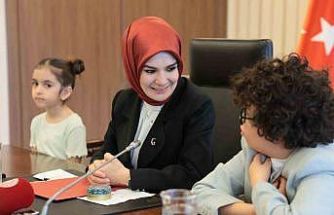 Bakan Göktaş, 23 Nisan dolayısıyla çocukları ağırladı