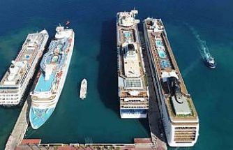 Bakan Uraloğlu: "41 bin 39 yolcu ile mart ayları içerisinde son 16 yılın en yüksek kruvaziyer yolcu sayısına ulaştık"