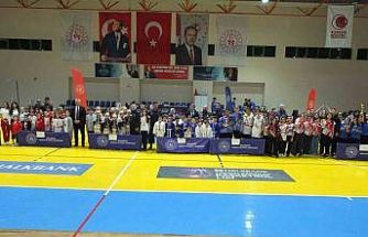 Balıkesir’de Çocuk Sporları Şenliği ödül töreni ile tamamlandı
