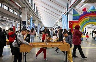 Başkan Çerçioğlu’ndan çocuklara 23 Nisan hediyesi