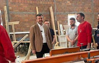 Başkan Çetinkaya’dan üretim hamlesi: Belediye marangozhanesinin kapasitesi 3 kat arttı