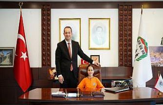 Başkan Ekim koltuğunu miniklere devretti