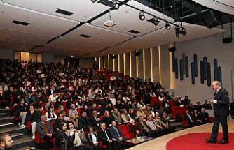 Başkan Özlü gençlere hem kariyer sırlarını hem de yeni hayalini anlattı