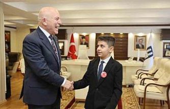 Başkan Sekmen; "Onlar gözümüzün nuru, geleceğimizin umudu"