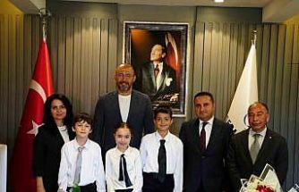 Başkan Zencirci yetkiyi, çocuklara devretti