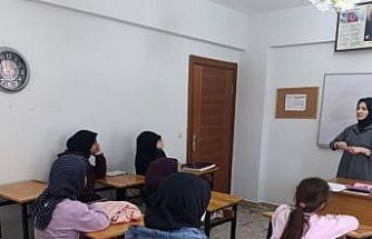 Bayburt’ta öğrencilere güzel ahlak anlatıldı