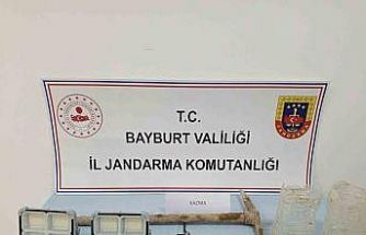 Bayburt’ta sit alanında izinsiz kazı yapan 4 şüpheli yakalandı