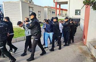 Bayğaralar suç örgütüne yönelik operasyonda gözaltına alınan 287 şüpheli adliyeye sevk edildi