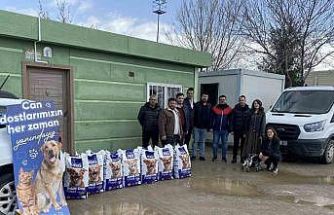 Beş yılda beş ilde 30 tonun üzerinde mama bağışı yapıldı