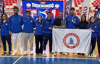 BEUN, Tekvando Şampiyonası’ndan Altın Madalya ve 3’üncülük kupası ile döndü