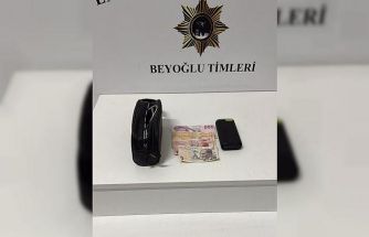 Beyoğlu’nda "yardım" yalanıyla yankesicilik yaptılar, suçüstü yakalandılar