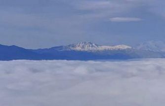 Bir mahalle sis denizinde kayboldu