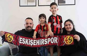 Biriktirdiği tüm parasını şampiyonluk için bağışladı