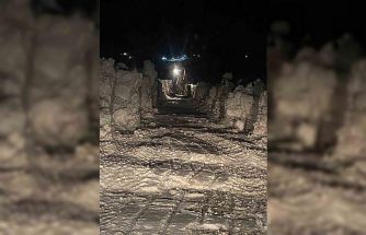 Bitlis’te karda mahsur kalan 112 ekibi kurtarıldı