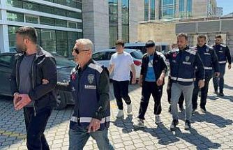 Bodrum katta dehşet: Konuşmak için çağırdıkları genci darp edip gasp ettiler