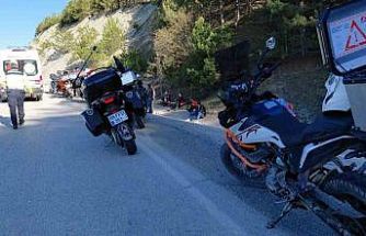 Bolu’da motosikletler peş peşe kaza yaptı: 2 yaralı