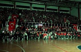 Bolu’da yüzlerce kişi milli maç için tek yürek oldu