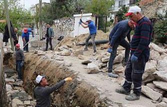 Bozdoğan Belediyesi Alamut Mahallesi’nde taş duvar çalışmasını tamamladı