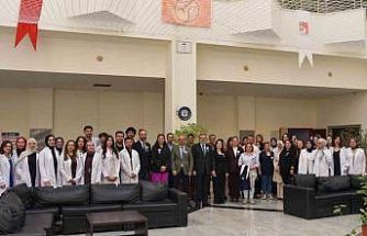 BŞEÜ’de Beyaz Önlük Giyme Töreni coşkuyla gerçekleşti