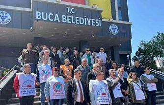 Buca ve Karşıyaka belediyelerinde memurlar iş bırakma eyleminde