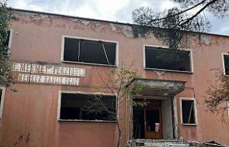 Buldan’da depreme dayanıksız sağlık ocağında yıkım başladı