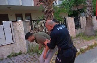 Bunalıma girip evini yakan genci ekipler kurtardı