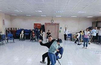 Burhaniye’de otizmliler için etkinlik düzenlendi