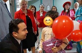 Bursa Nilüfer Kadın Korosu’ndan duygusal 23 Nisan kutlaması