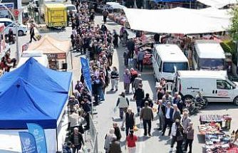 Büyükşehrin fideleri Karacasu ve Koçarlı’da dağıtıldı