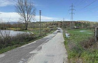 Çanakkale’de taşkın nedeniyle kapanan köy yolu ulaşıma açıldı